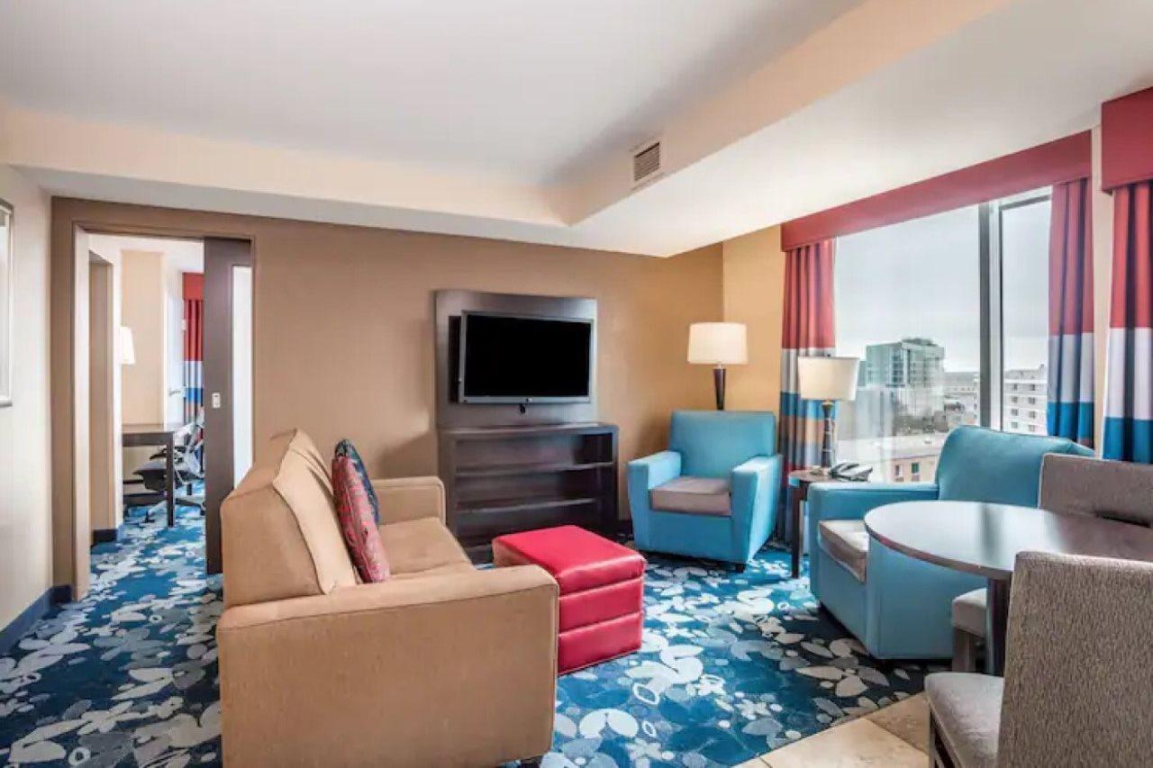 Hampton Inn & Suites Madison Downtown מראה חיצוני תמונה