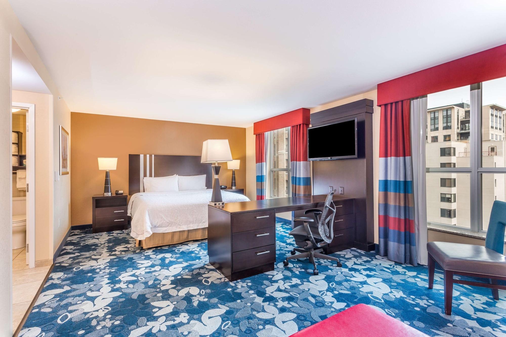Hampton Inn & Suites Madison Downtown מראה חיצוני תמונה