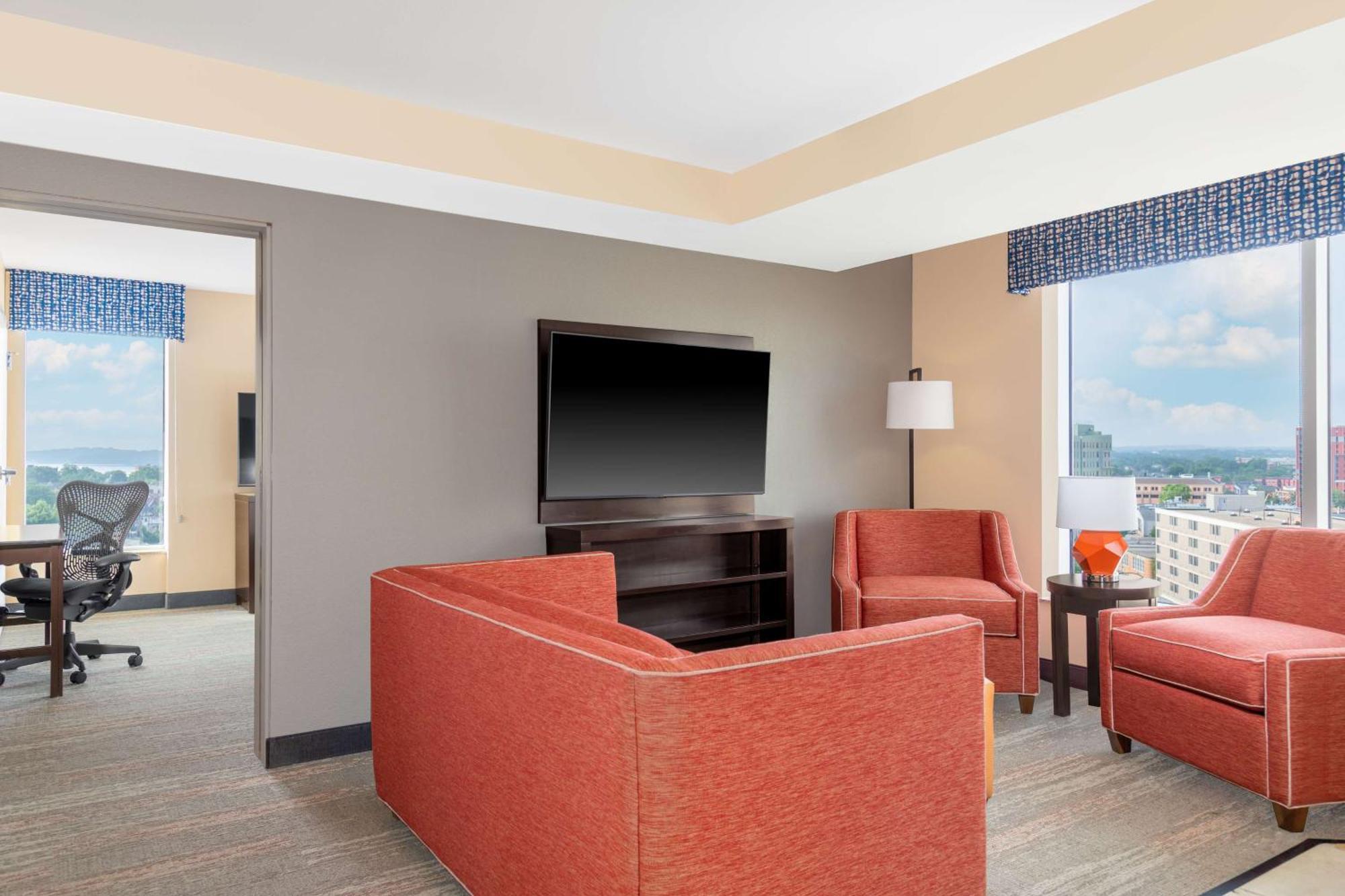 Hampton Inn & Suites Madison Downtown מראה חיצוני תמונה