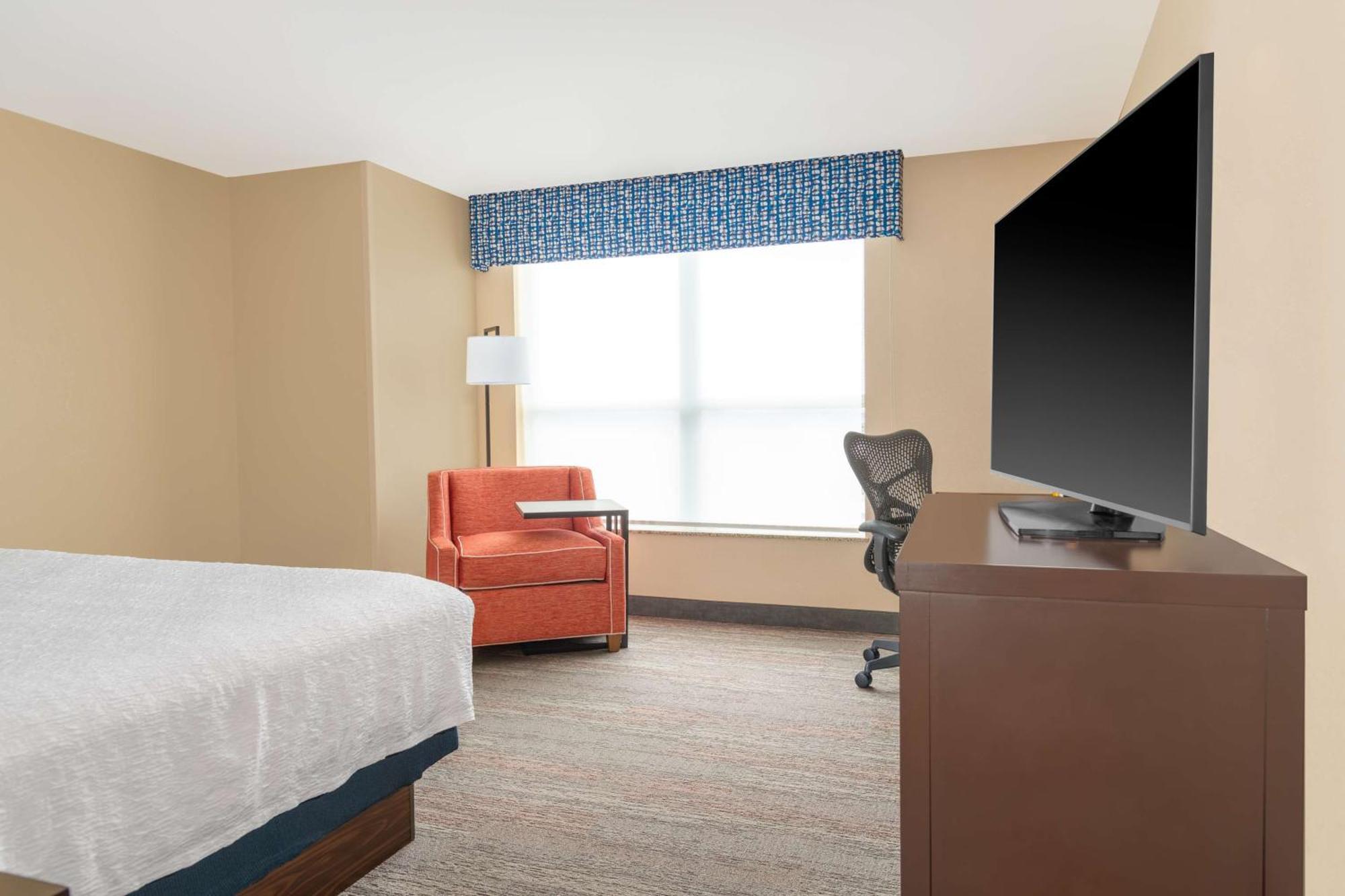 Hampton Inn & Suites Madison Downtown מראה חיצוני תמונה