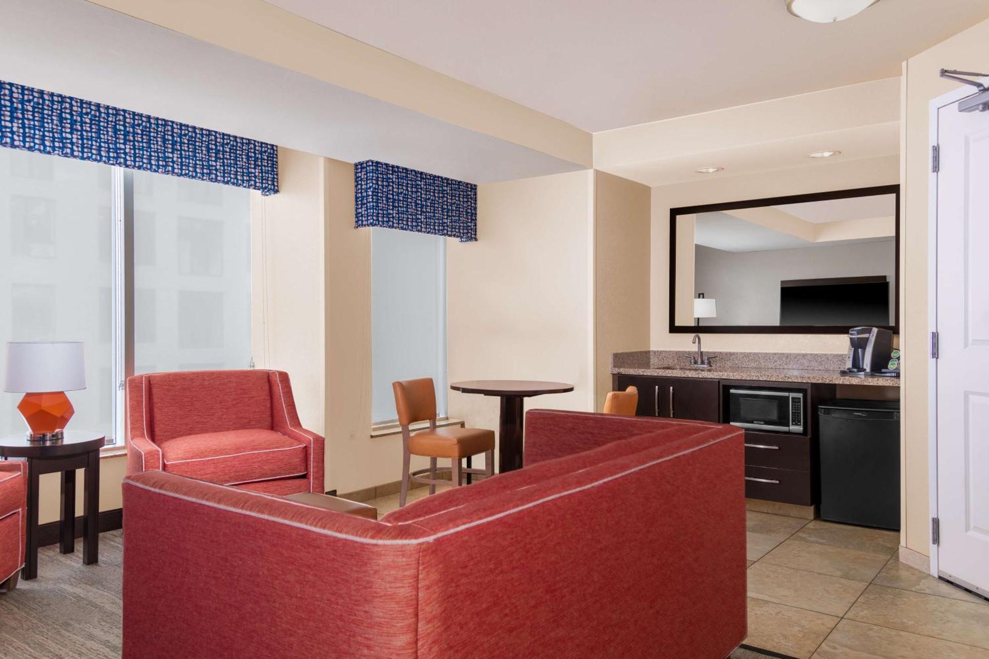 Hampton Inn & Suites Madison Downtown מראה חיצוני תמונה