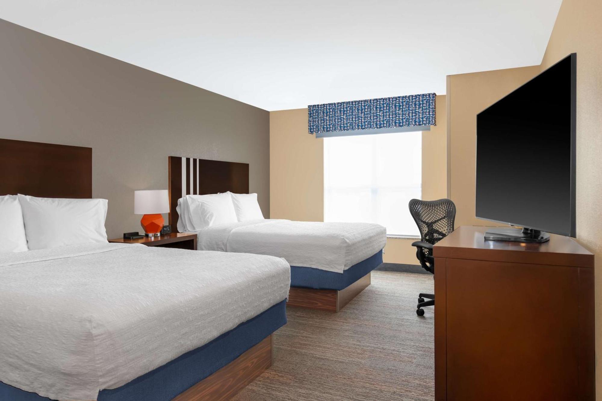 Hampton Inn & Suites Madison Downtown מראה חיצוני תמונה