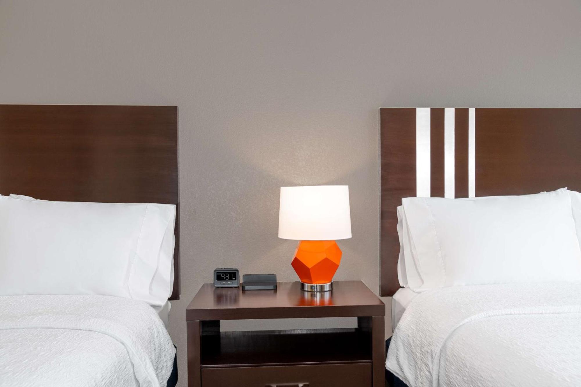 Hampton Inn & Suites Madison Downtown מראה חיצוני תמונה