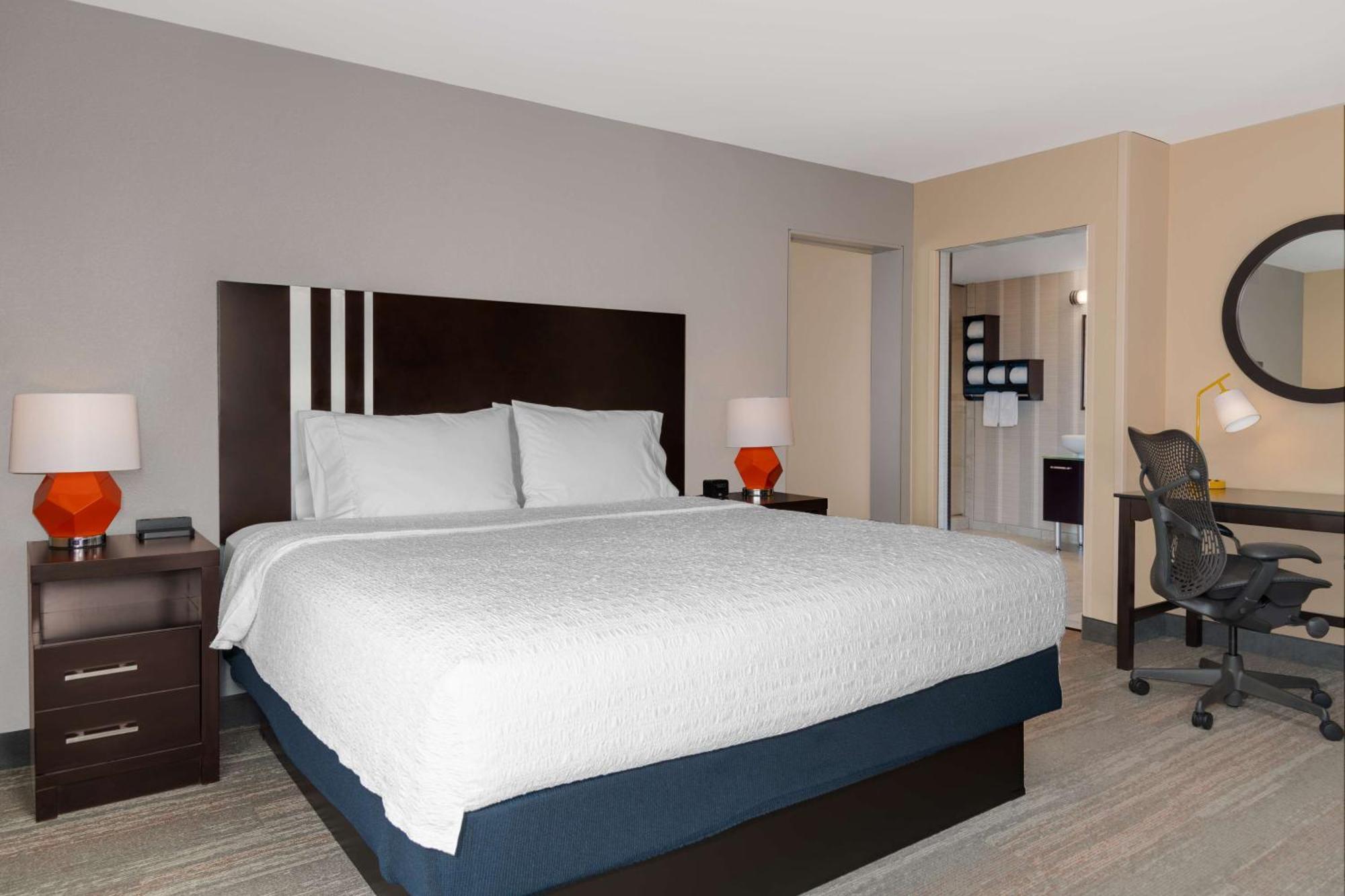 Hampton Inn & Suites Madison Downtown מראה חיצוני תמונה