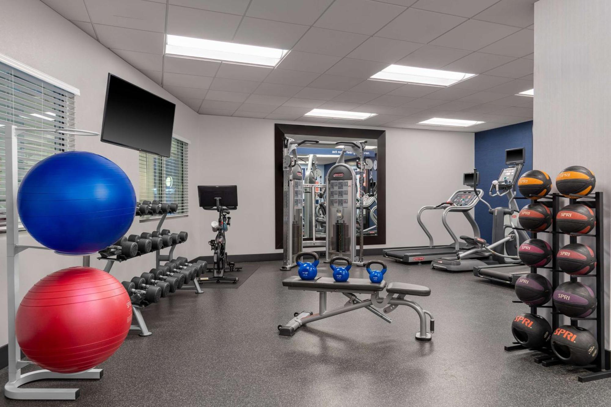 Hampton Inn & Suites Madison Downtown מראה חיצוני תמונה