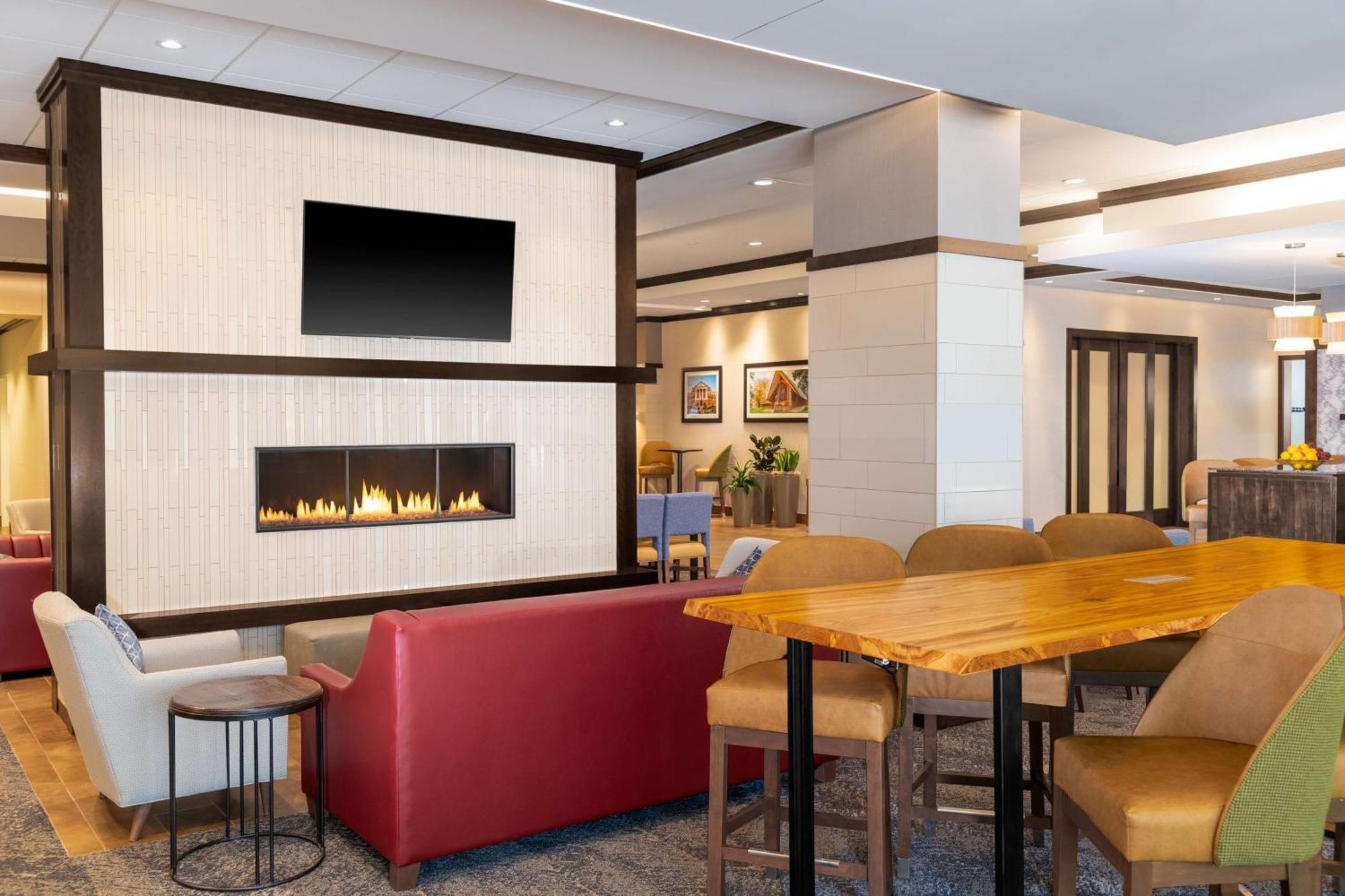 Hampton Inn & Suites Madison Downtown מראה חיצוני תמונה